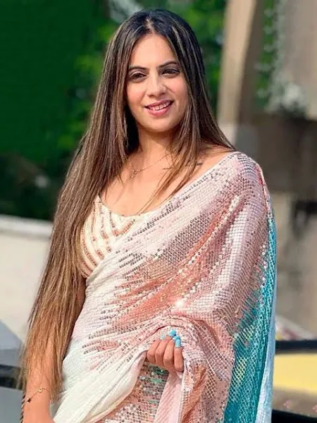 Embellished Sequinned Pure Georgette Saree - Image 4