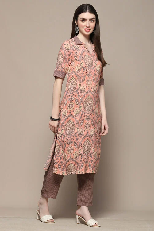 Women Peach Grey Rayon Straight Kurta Set - Image 3