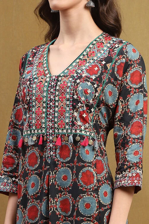 Women Black Cotton Printed Kalidar Kurta Set - Image 6
