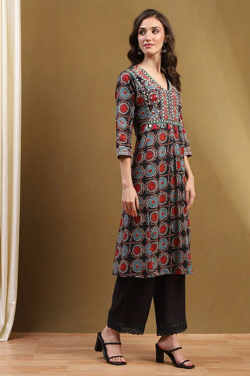 Women Black Cotton Printed Kalidar Kurta Set - Image 2